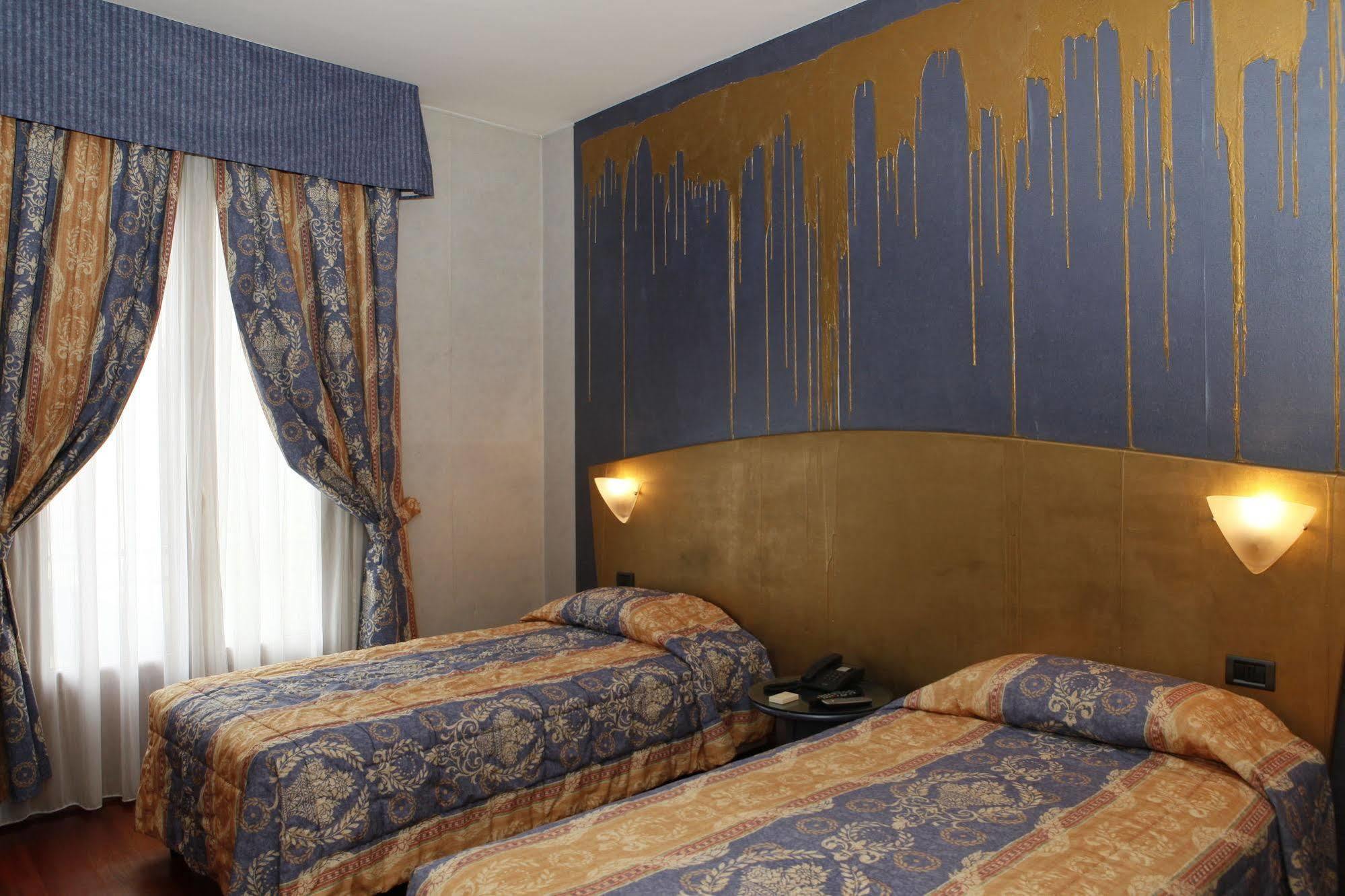 Hotel Lancaster 4*