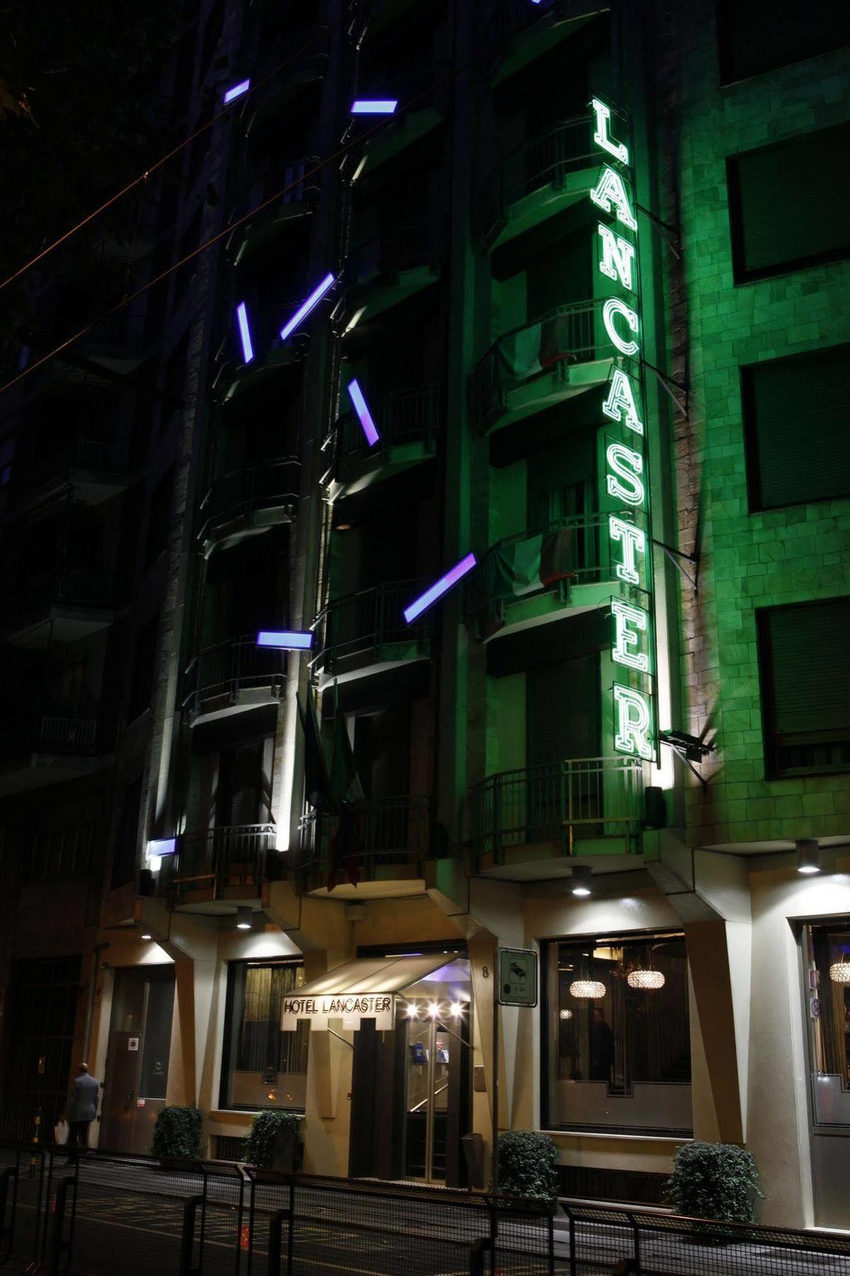 Lancaster 4*