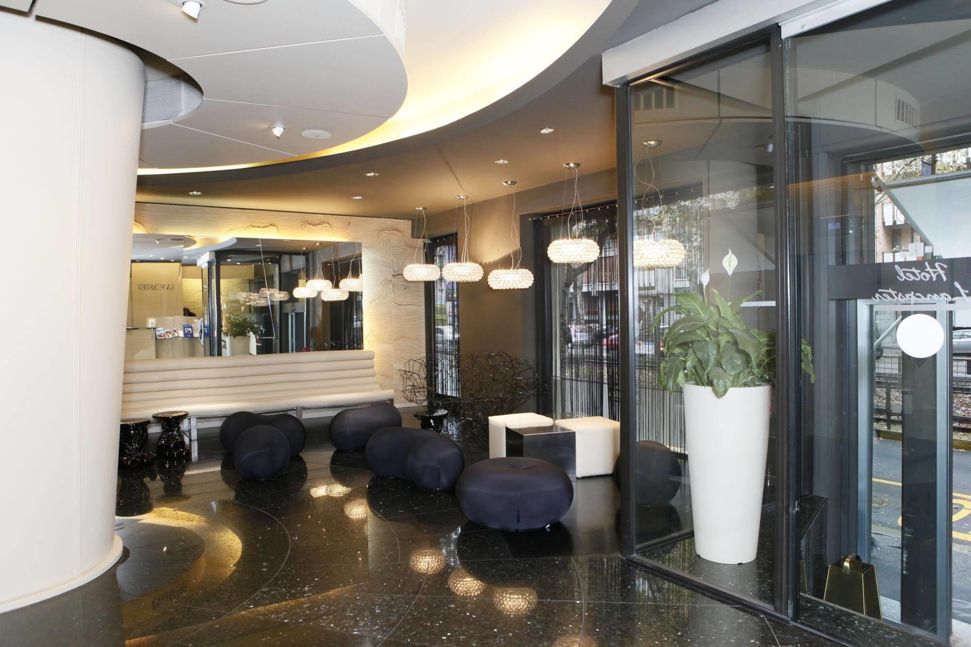 Lancaster Hotel